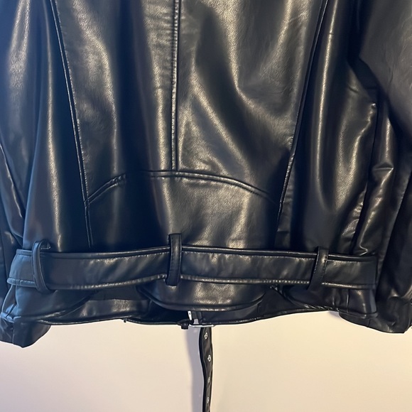 NEW Zara Oversized Black Leather Moto Jacket Women's Coat Size Medium - Picture 11 of 11